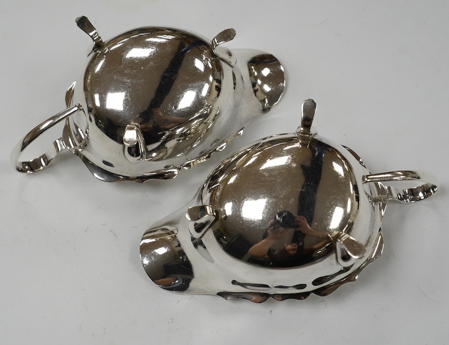 A pair of George V silver sauce boats, Elkington & Co, Birmingham, 1931, 15.6cm, 6.8oz. Condition - fair